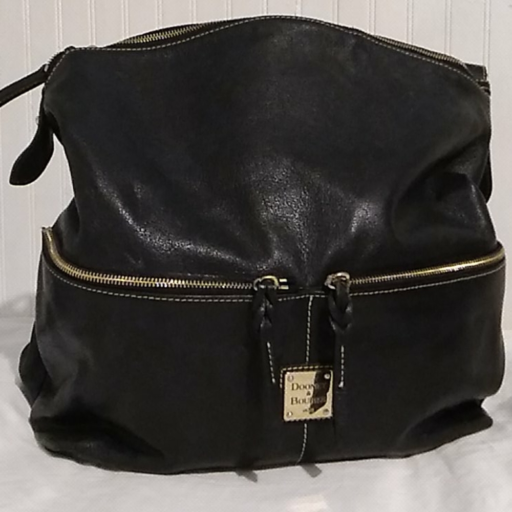 💝SOLD💝Large Dooney & Bourke Shoulder Bag Black Leather Purse